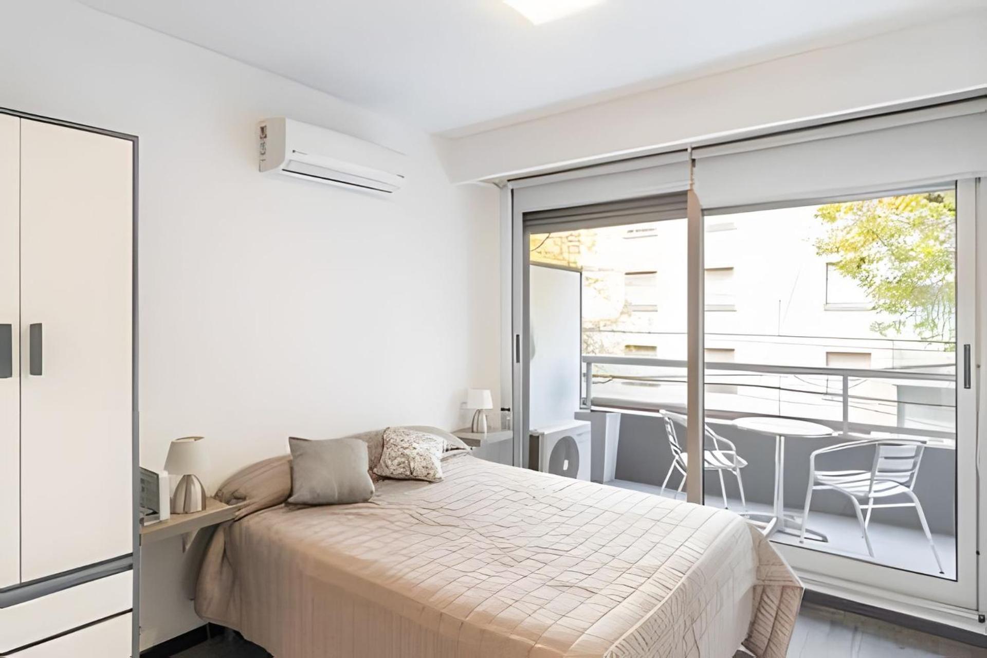 Excelentes studios en Las Cañitas con piscina, jacuzzy y gym