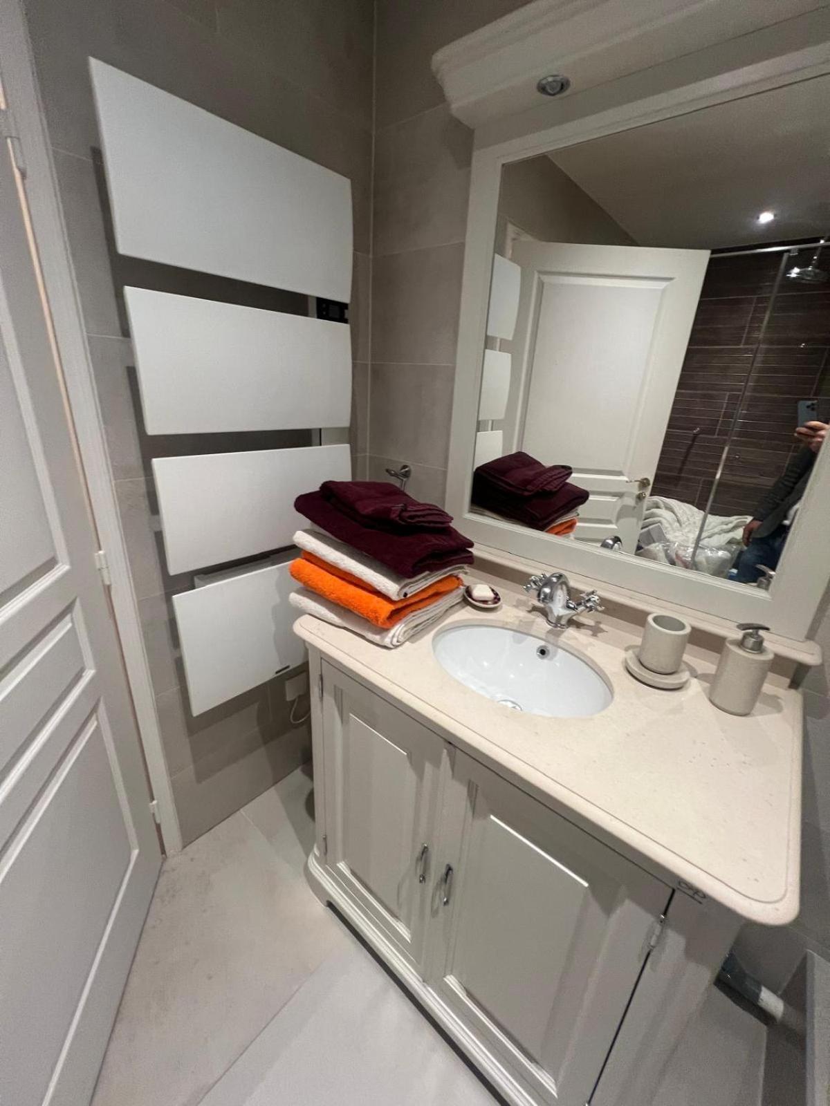 3 bedrooms with Tour Eiffel view