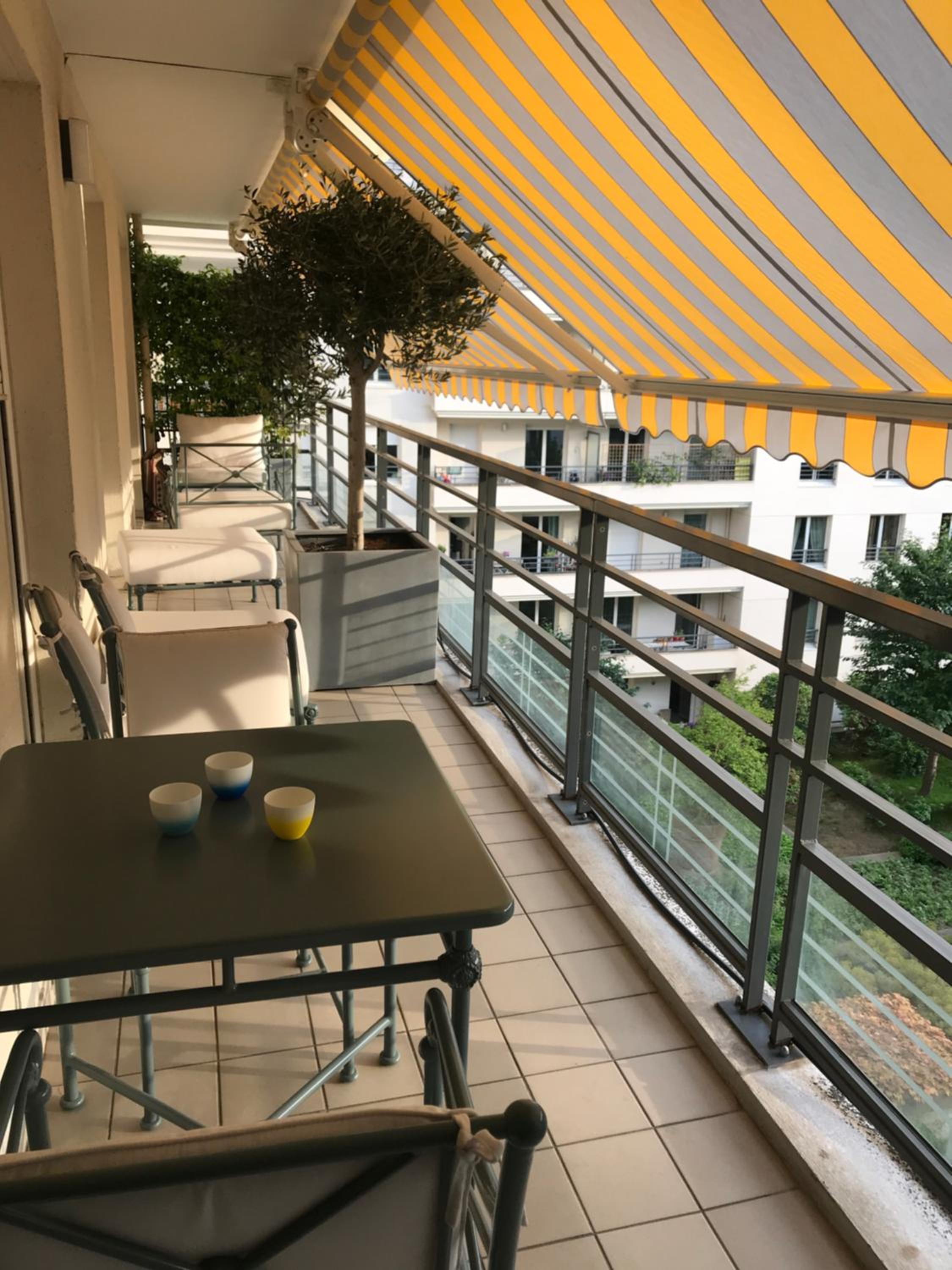 3 bedrooms with Tour Eiffel view
