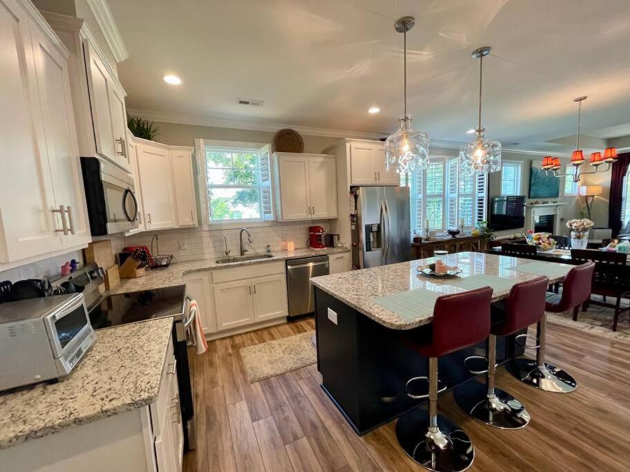 Live Oak Cottage, Your Private Beaufort Oasis