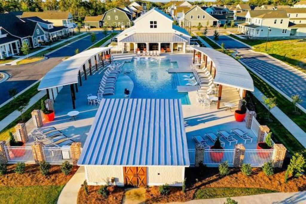 Live Oak Cottage, Your Private Beaufort Oasis