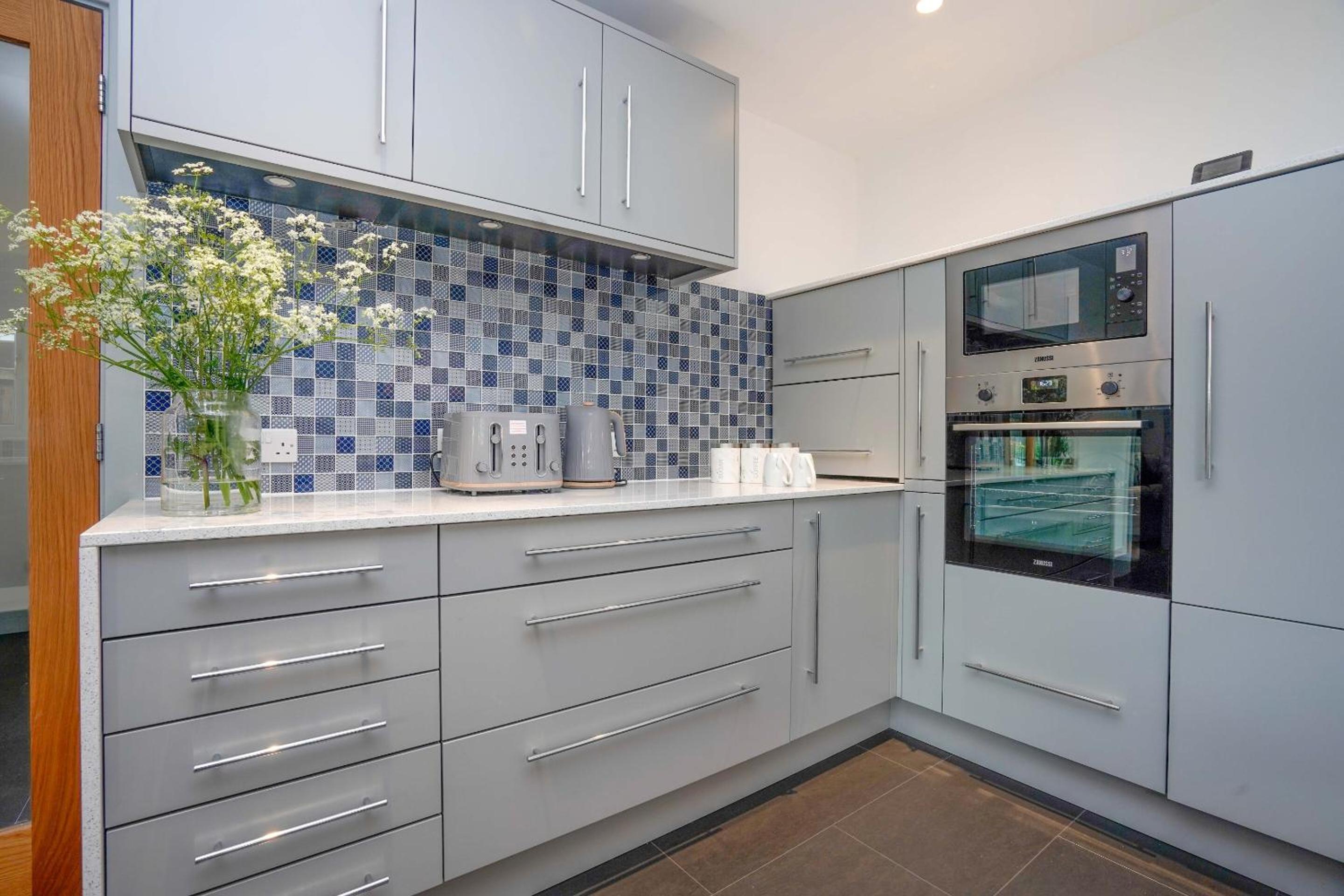 Halstead Rd Colchester view 5