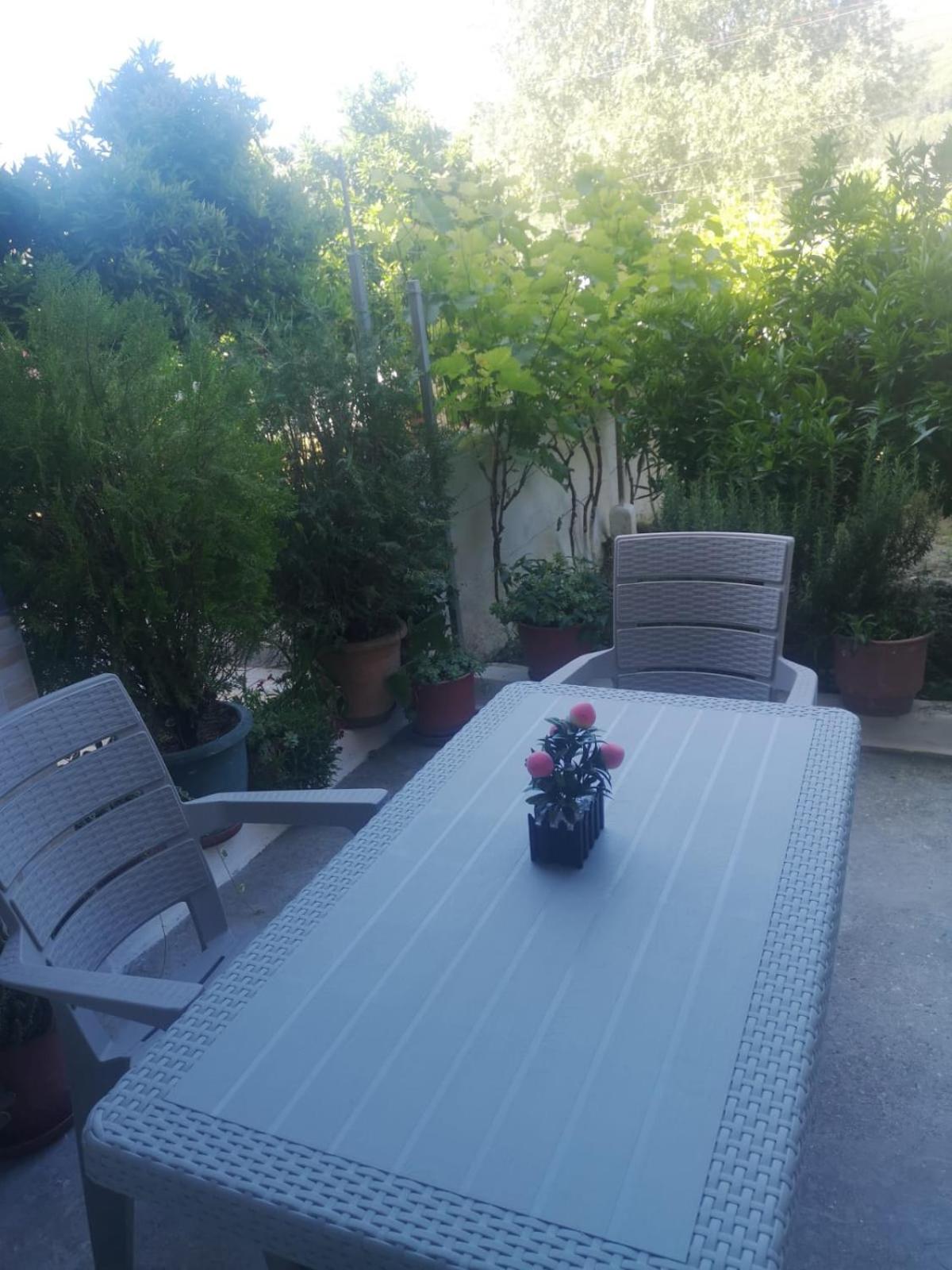 Guest House Emi