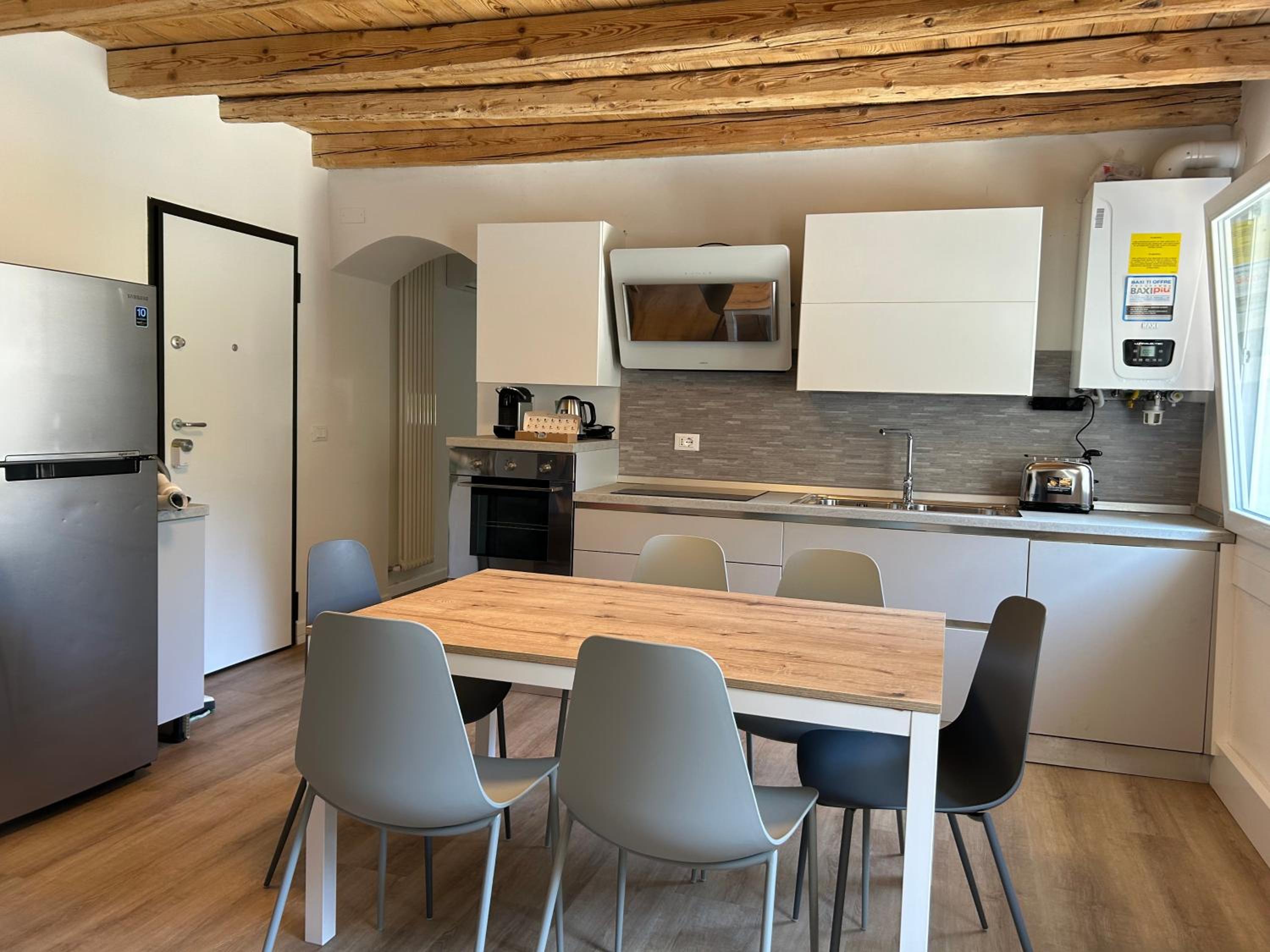 Larocca Tourist Home 4 Valbrenta