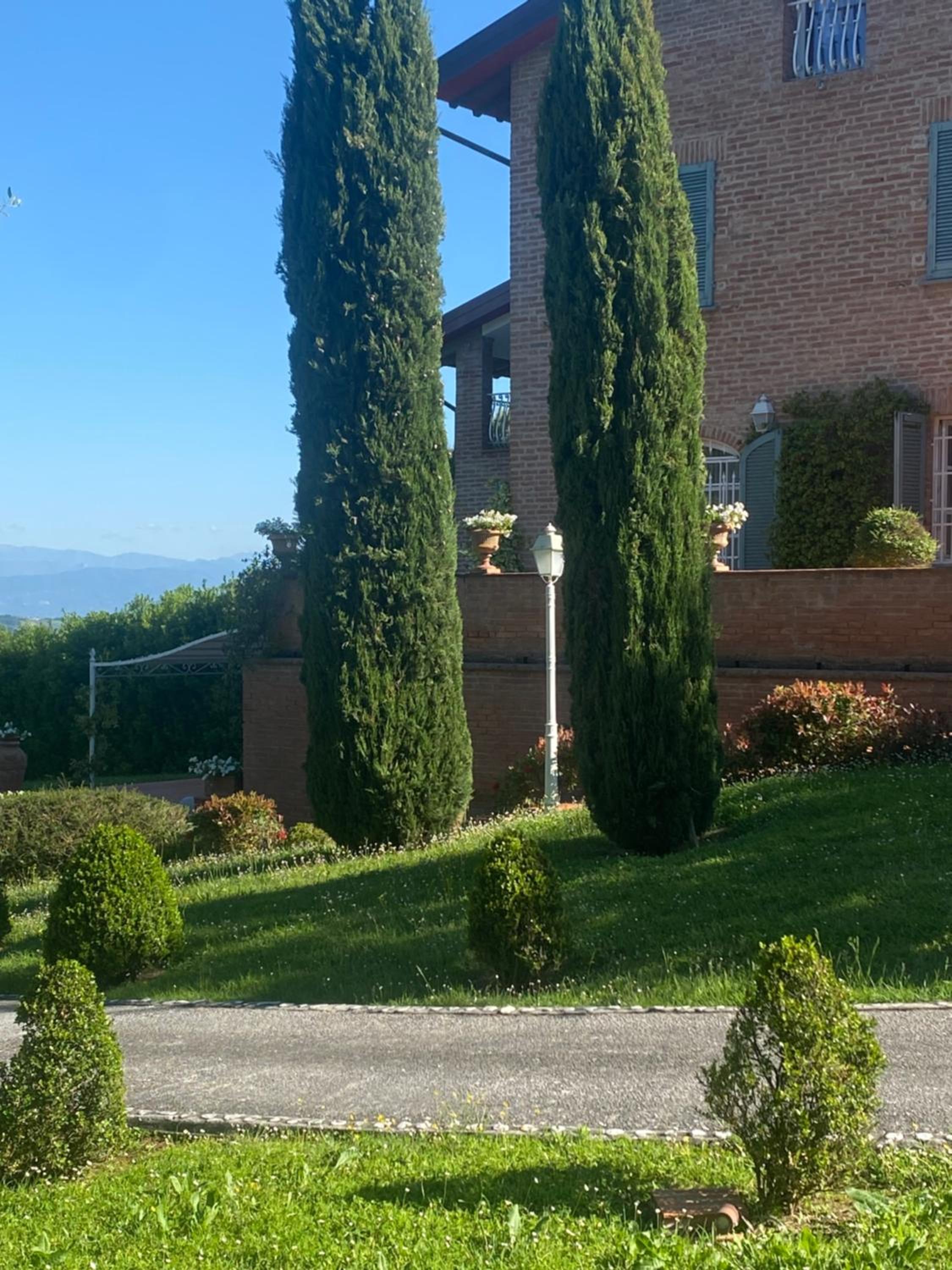 Villa i Cipressi view 2