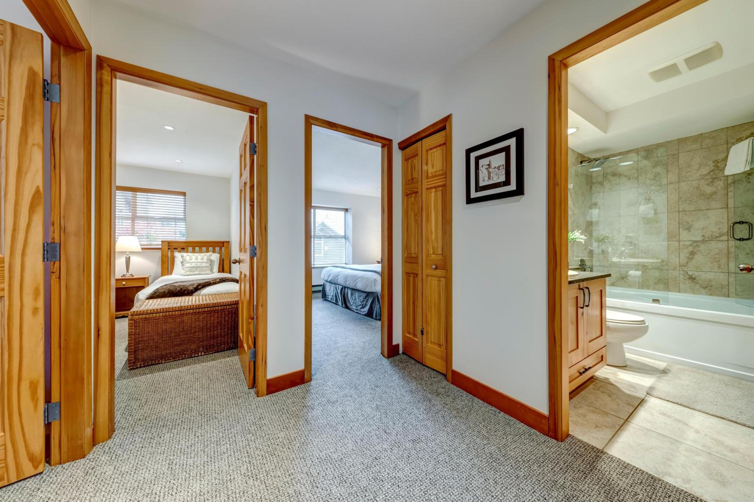 Snowy Creek 30 - Ski In Ski Out, Private Hot Tub, Short Walk to Whistler Village