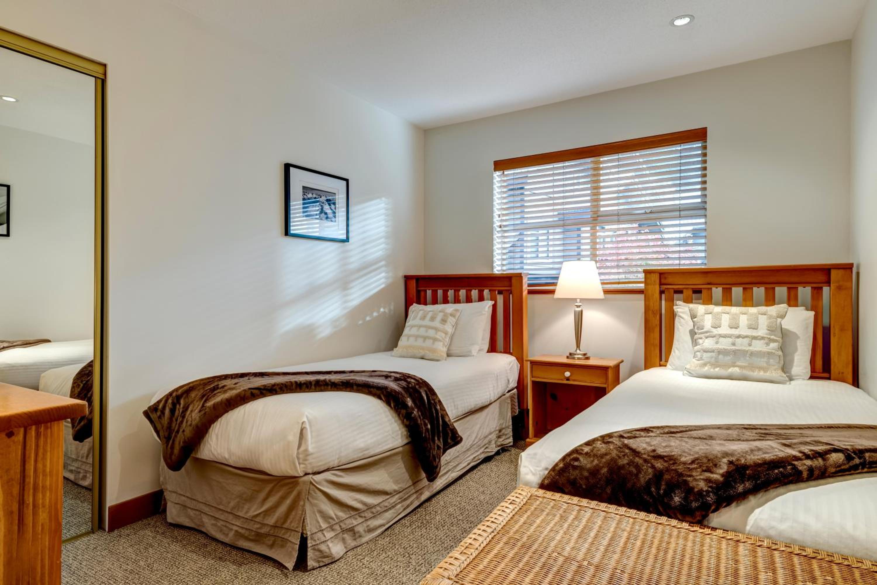 Snowy Creek 30 - Ski In Ski Out, Private Hot Tub, Short Walk to Whistler Village