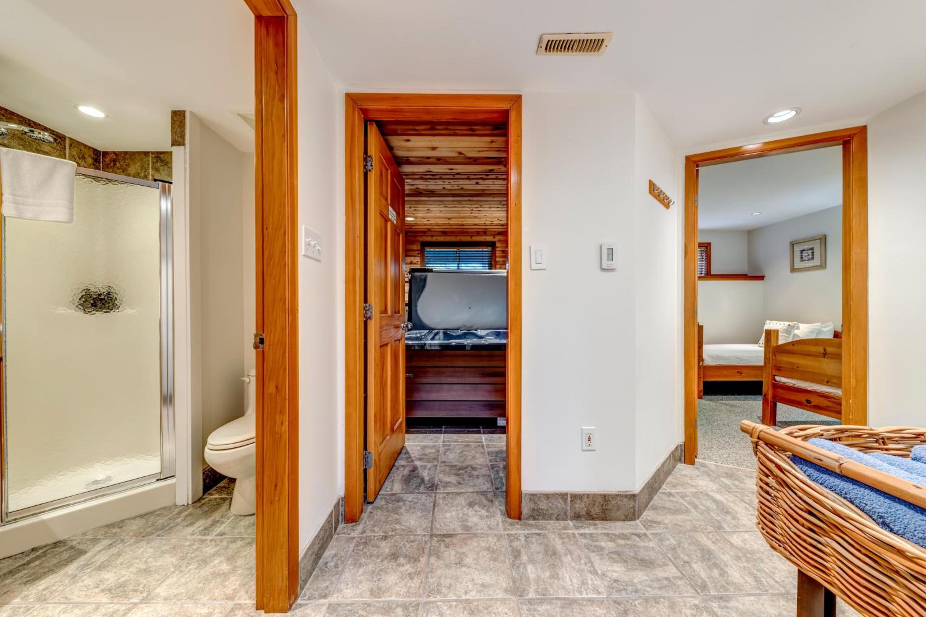 Snowy Creek 30 - Ski In Ski Out, Private Hot Tub, Short Walk to Whistler Village