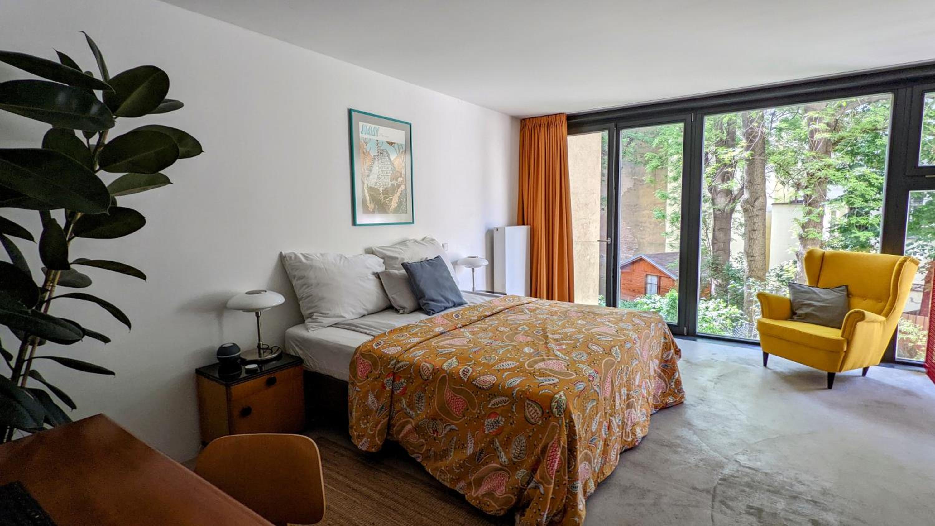 Romantic and atypical apartments in Prague's Montmartre