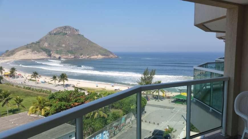 Apart hotel a Beira Mar na praia do Recreio