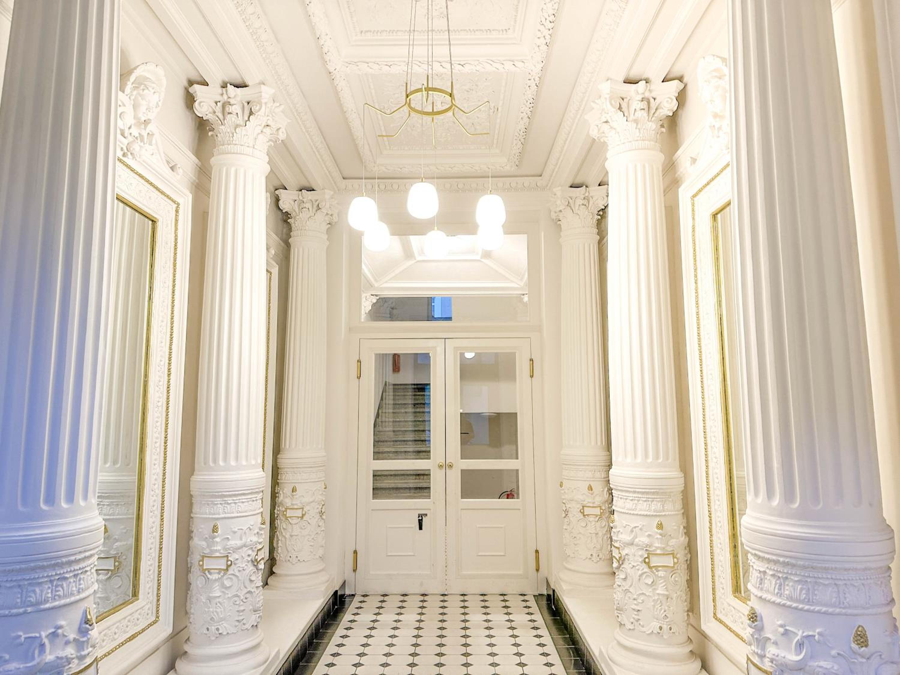 Stylish Apartment Next To Wenceslas Square
