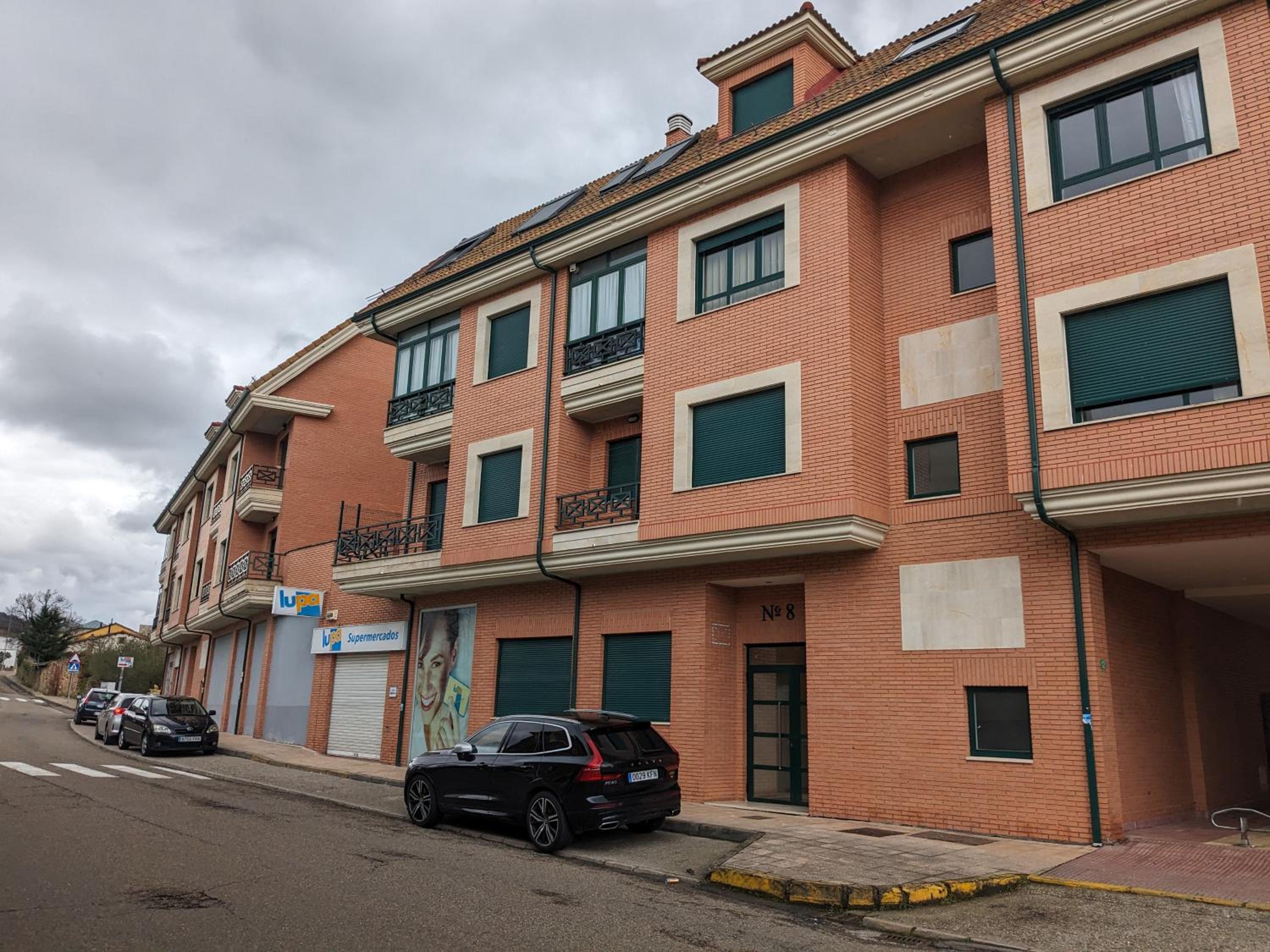 NUEVO apartamento en Boñar
