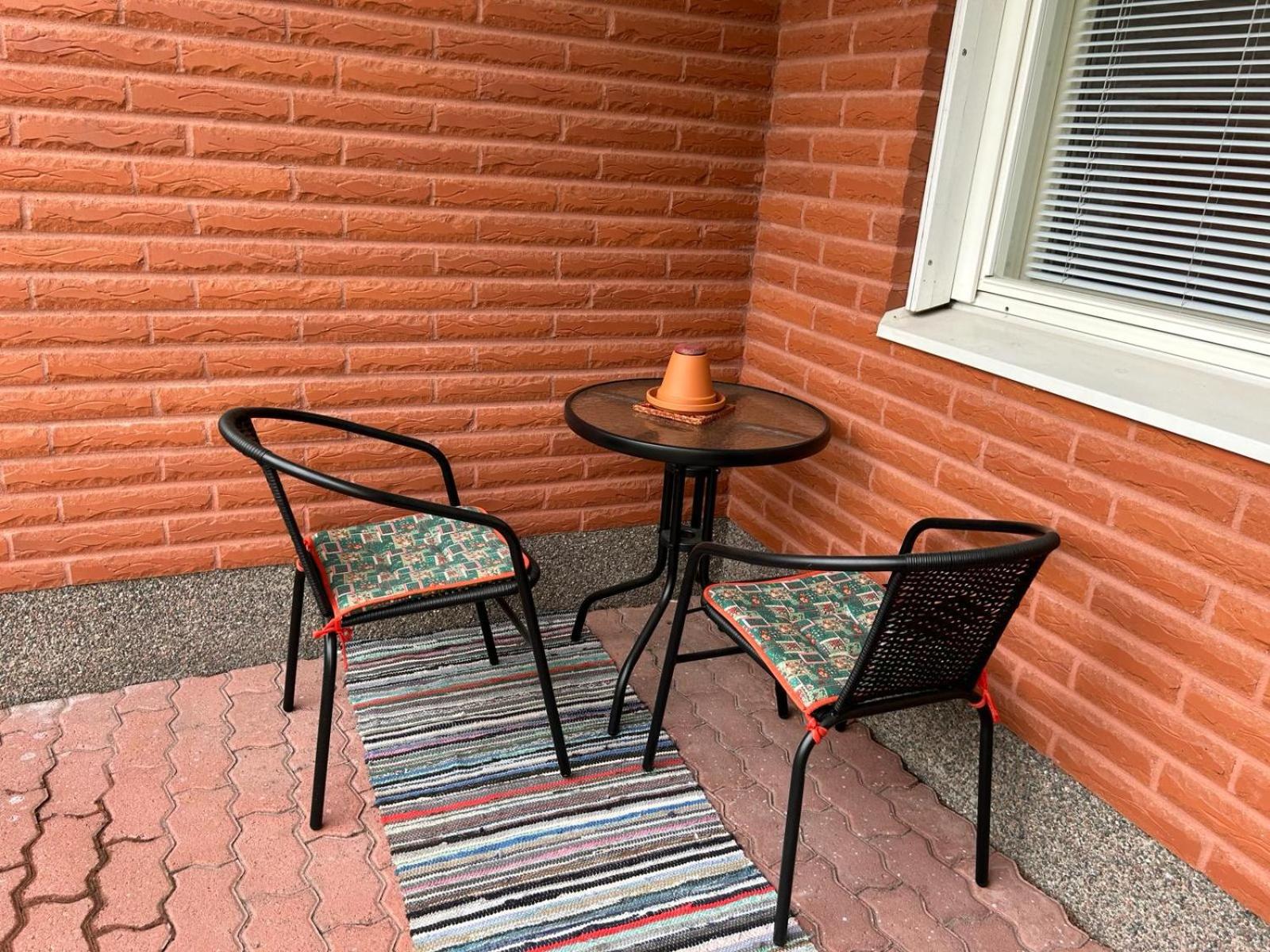 Rivitalokaksio 52m2 Sauna, Autokatospaikka, Pyykinpesukone, Ilmastointi