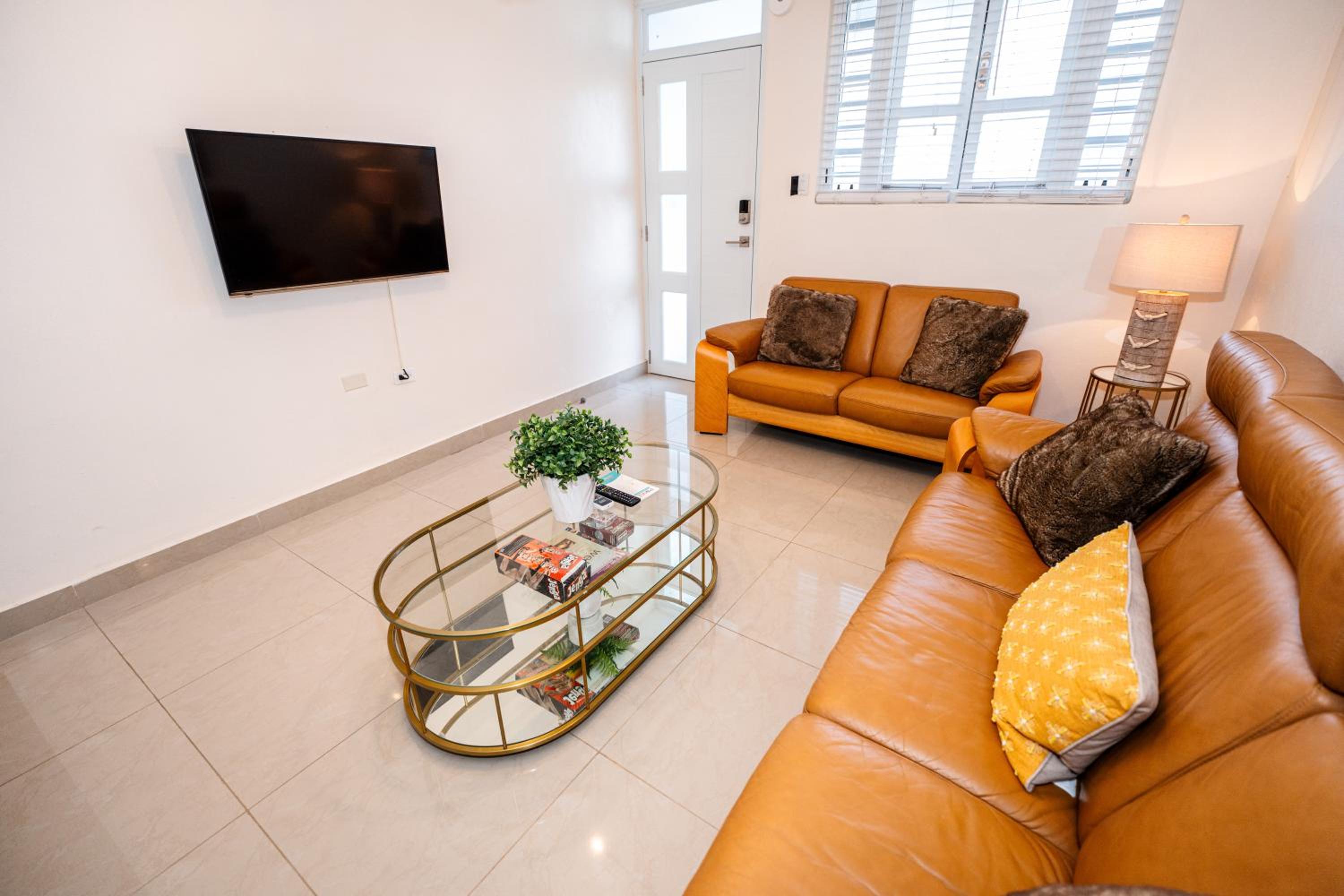 Spacious Retreat with Private Jacuzzi and Terrace view 4