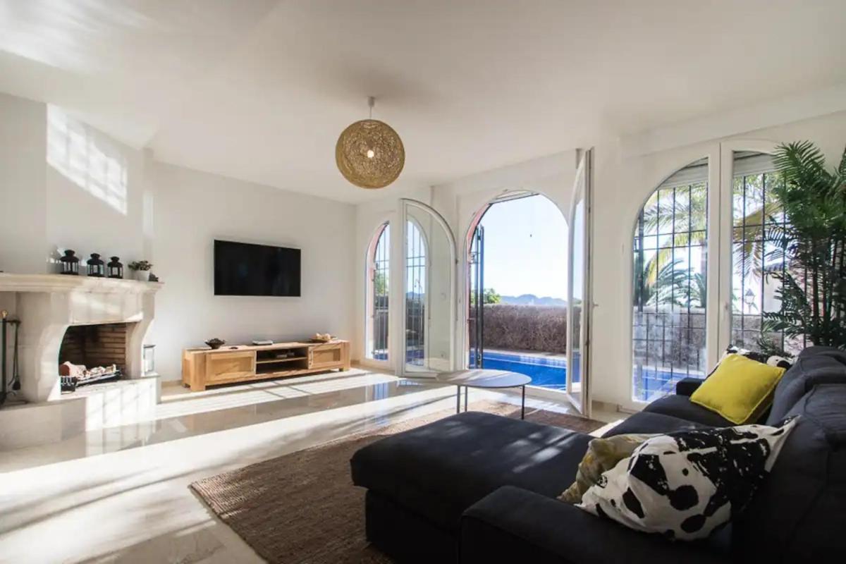 Asia Gardens Villa with private pool in Benidorm