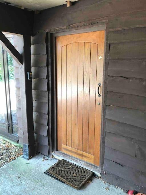 St Catherines, Winterborne Lodge