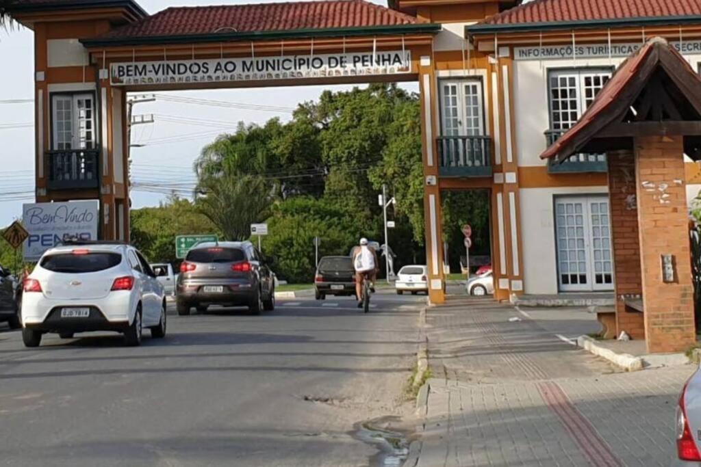 Kitinete Girassol 1 - Penha SC - Beto Carrero