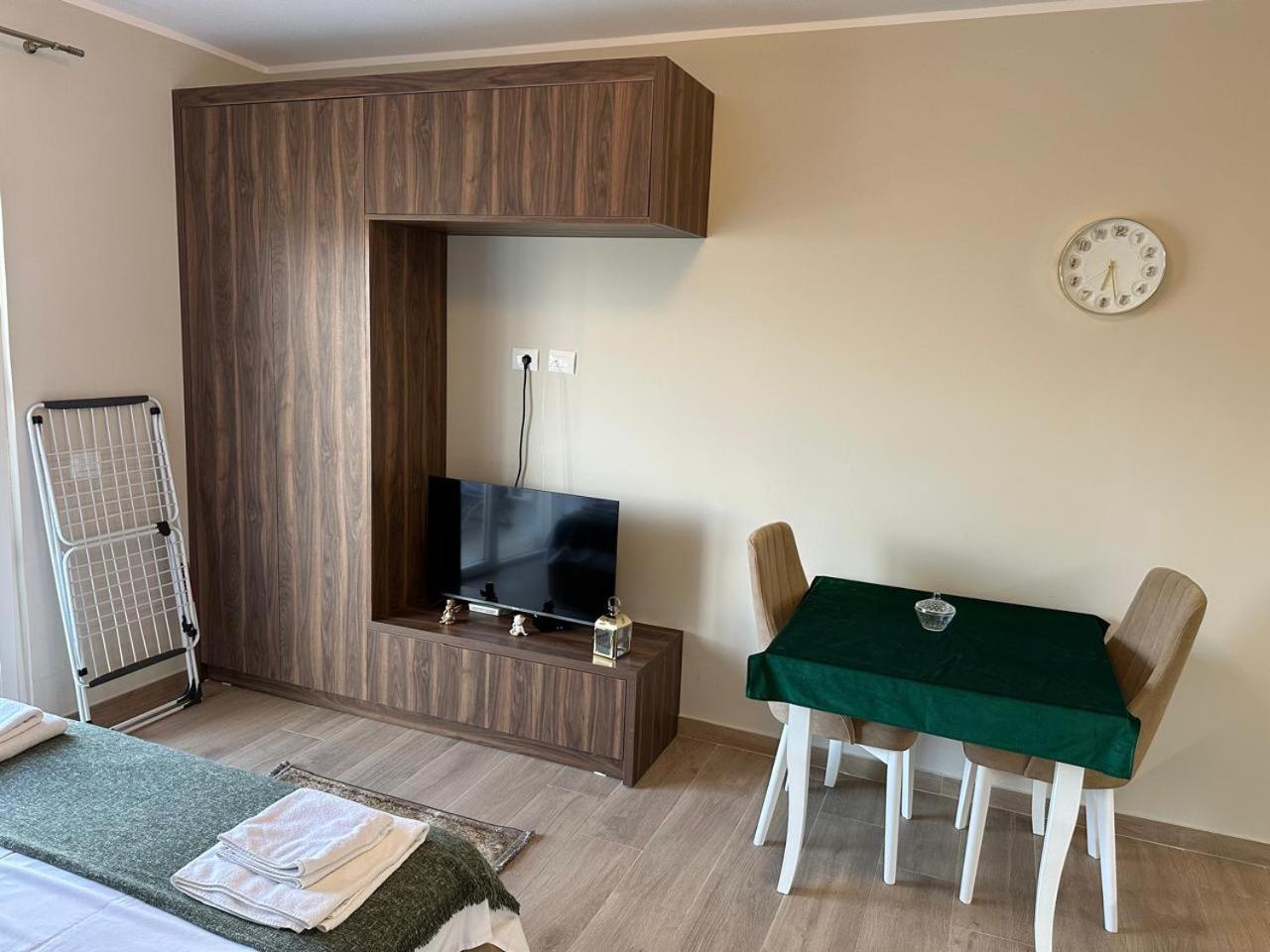 Sea La Vie