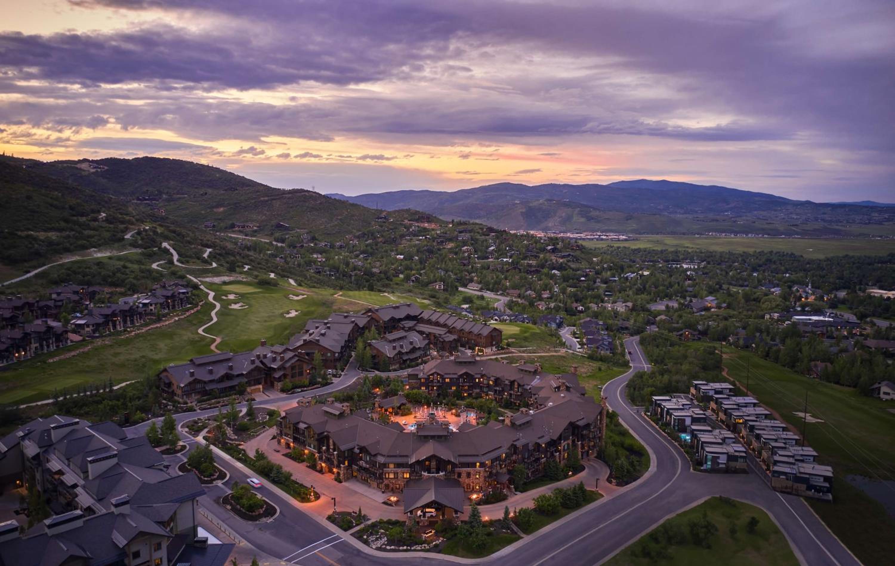 Waldorf Astoria Park City 5