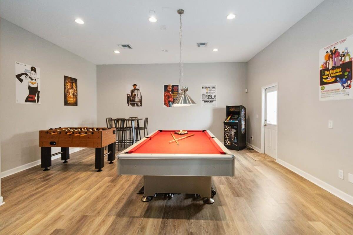 Luxurious 5BR Villa Your Disney Getaway