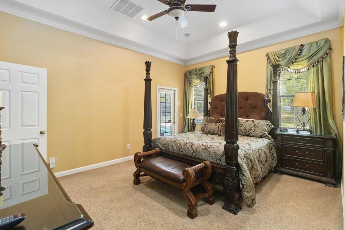 Luxurious 5BR Villa Your Disney Getaway