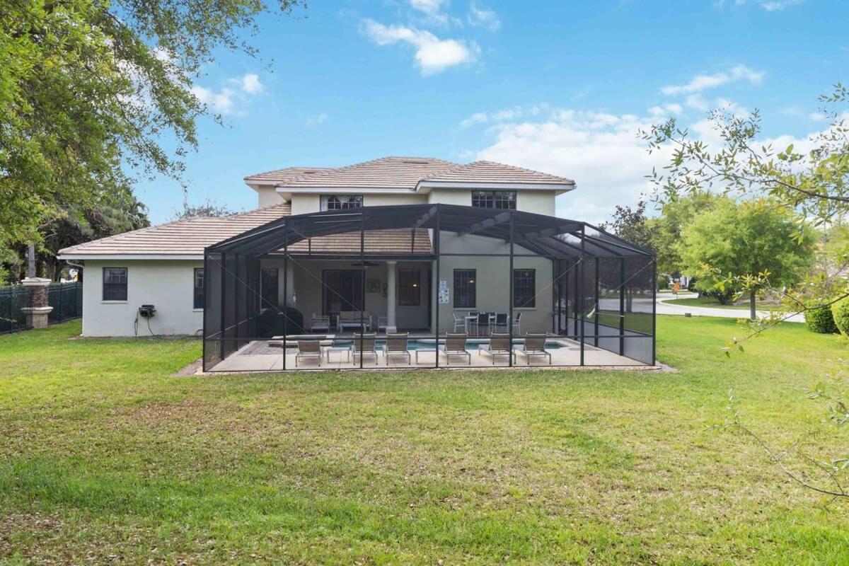 Luxurious 5BR Villa Your Disney Getaway