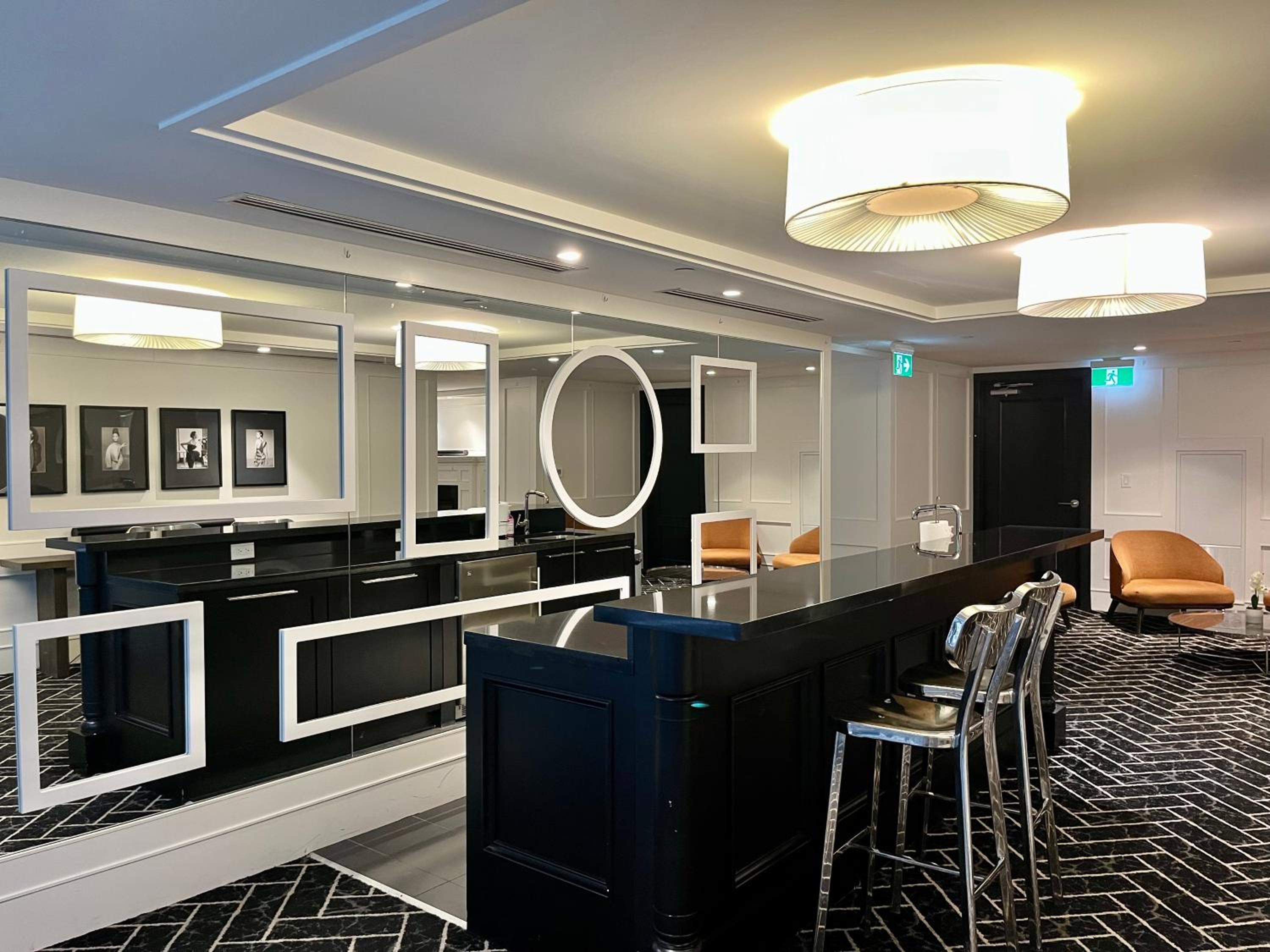 Luxury Condo on Bay Street