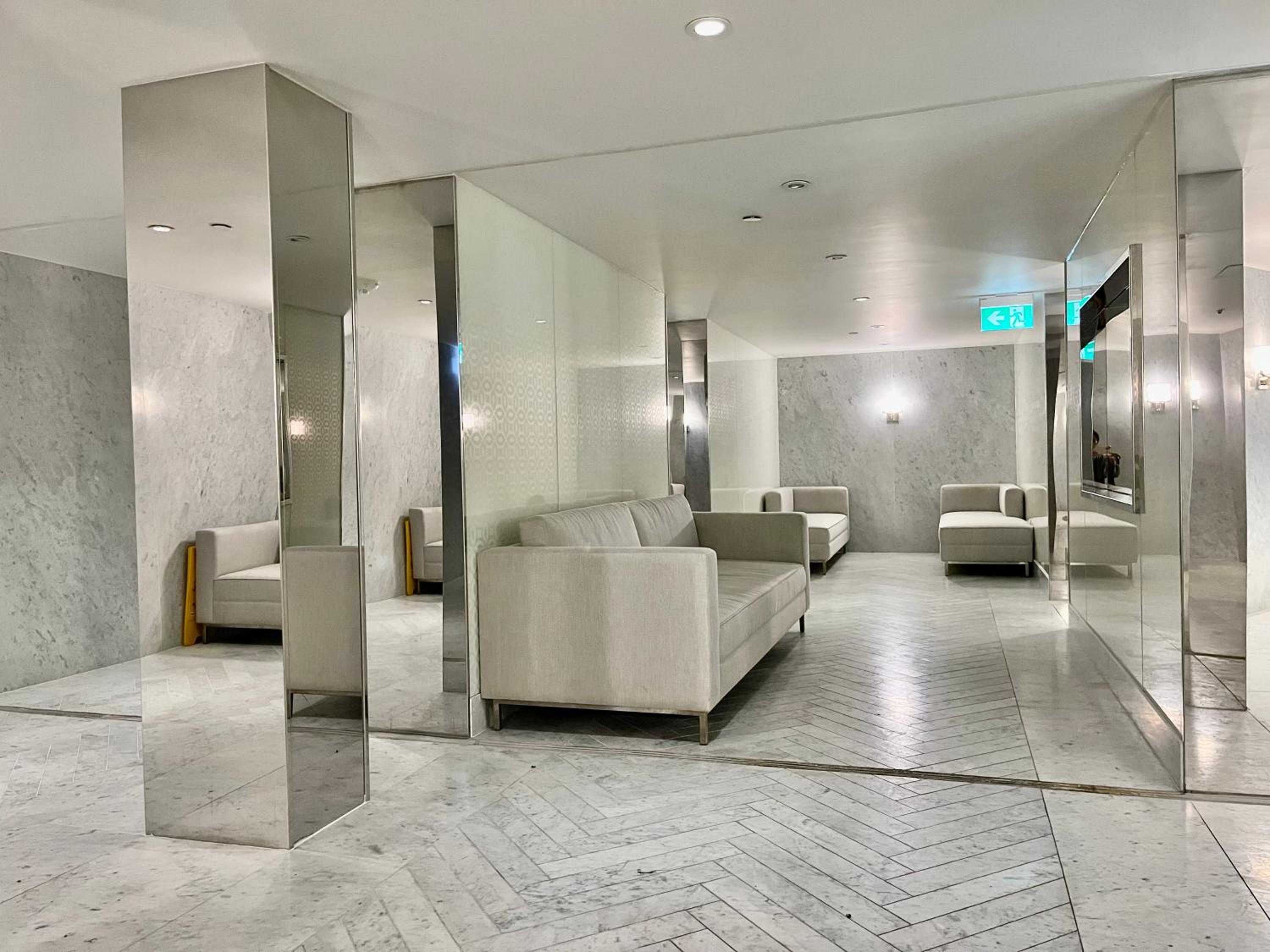 Luxury Condo on Bay Street