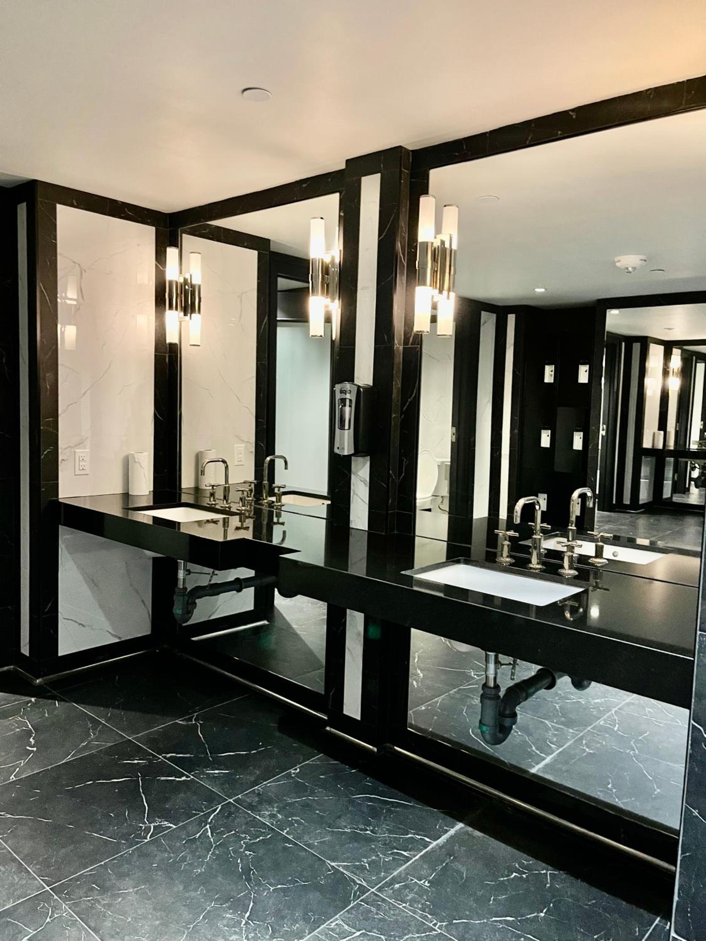 Luxury Condo on Bay Street