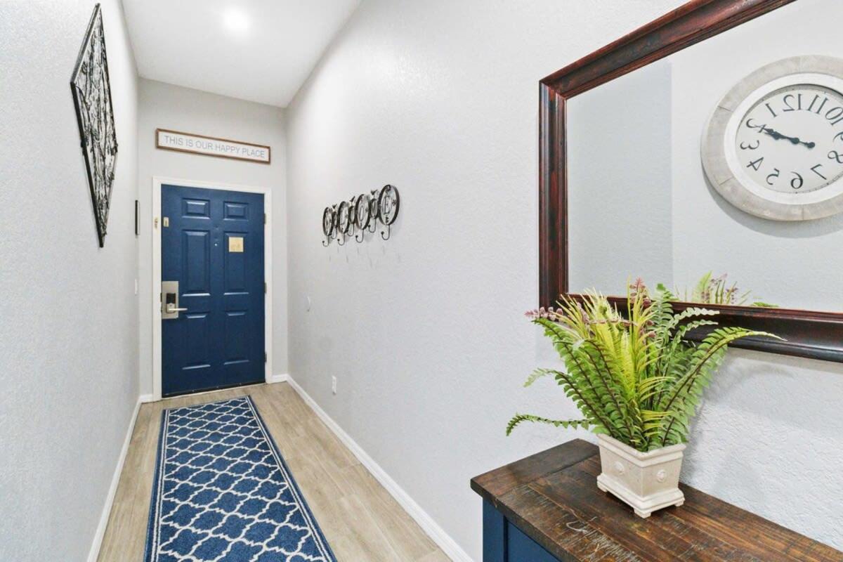 Bahama Bay- Condo 3 bedrooms first floor