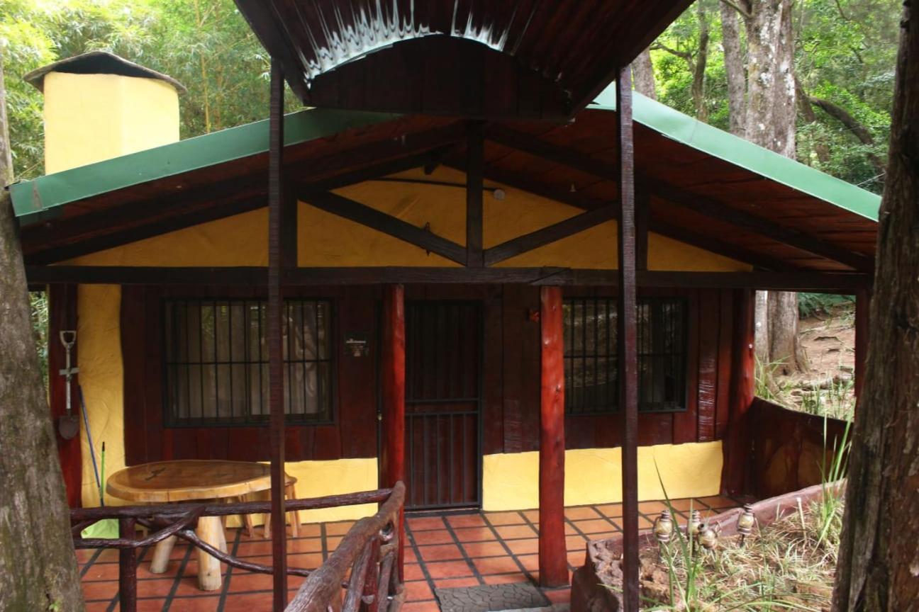 Cabañas Lunas del Poás