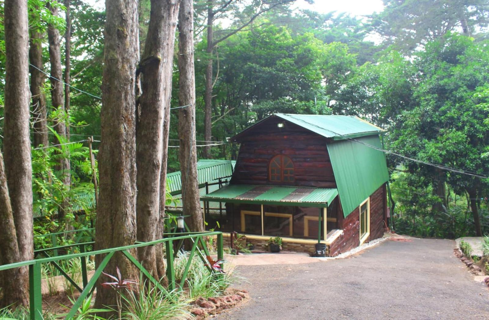 Cabañas Lunas del Poás