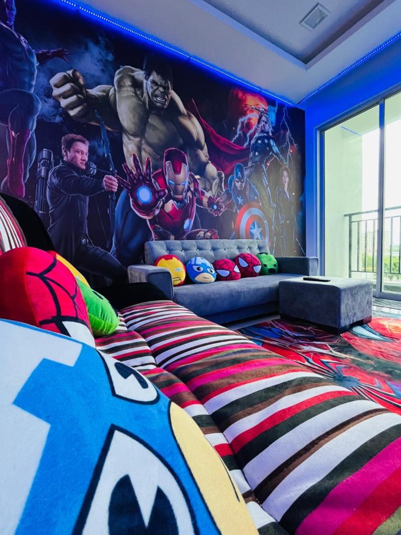 MARVEL Universe Retreat - Infinity Pool, Ps5, Private-Cinema with Pool-view Balcony - M4