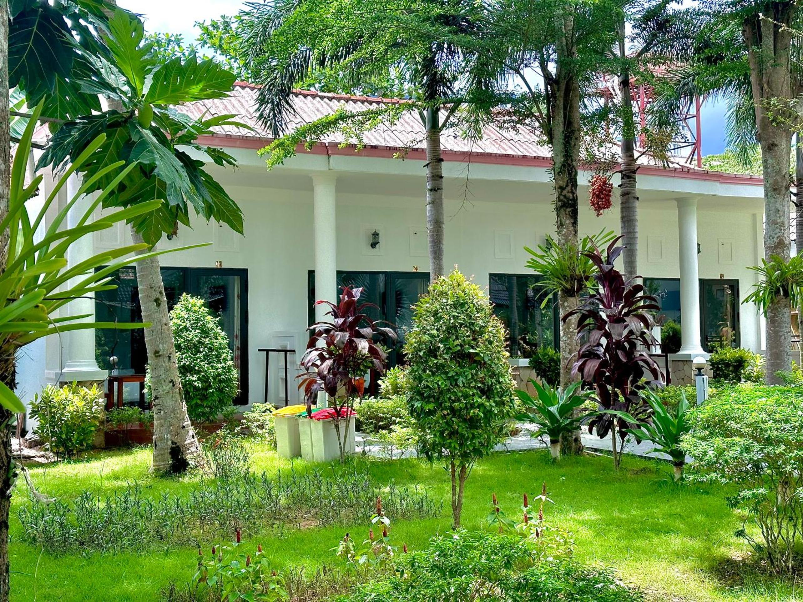 Orange Resort