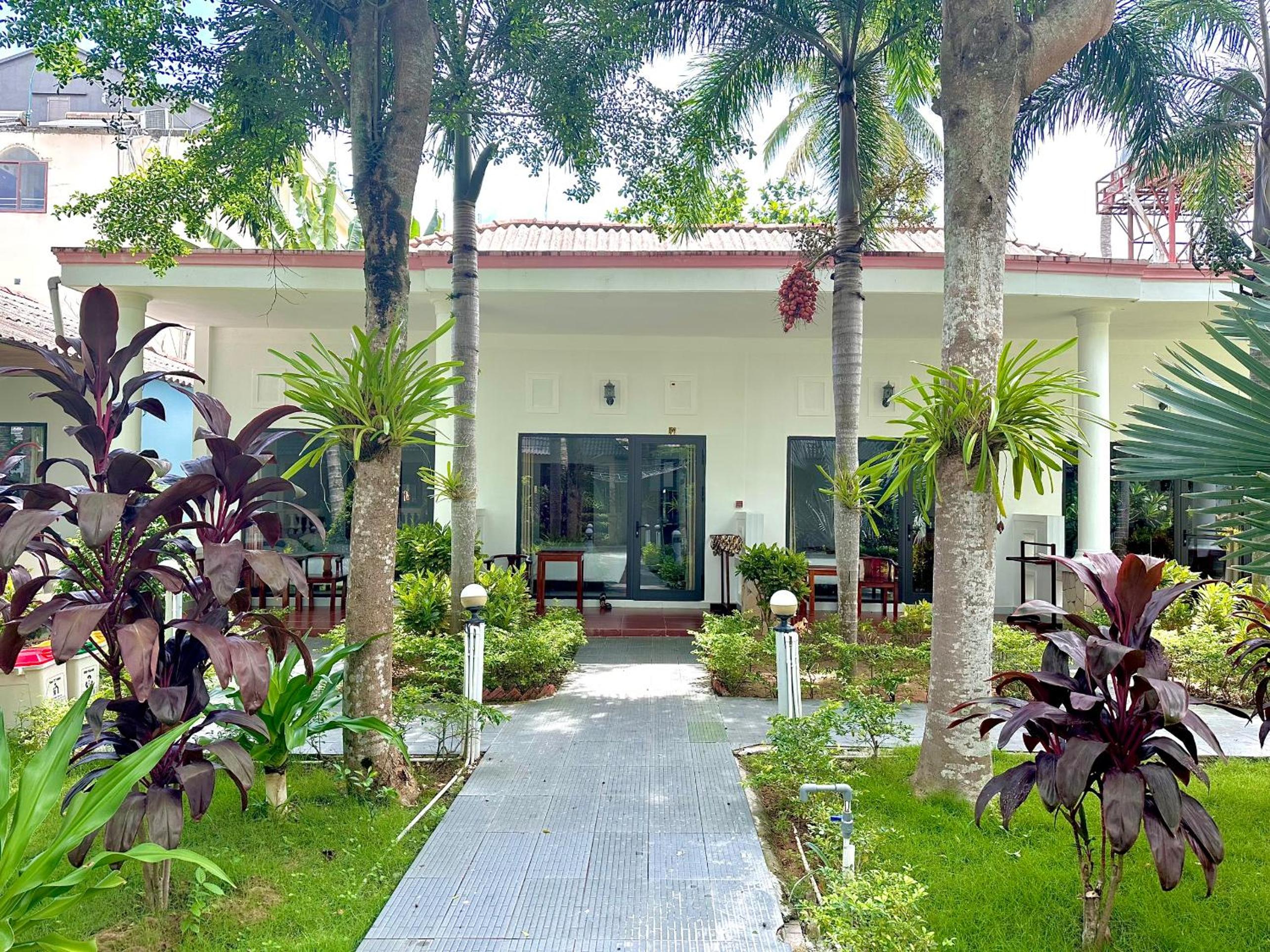 Orange Resort
