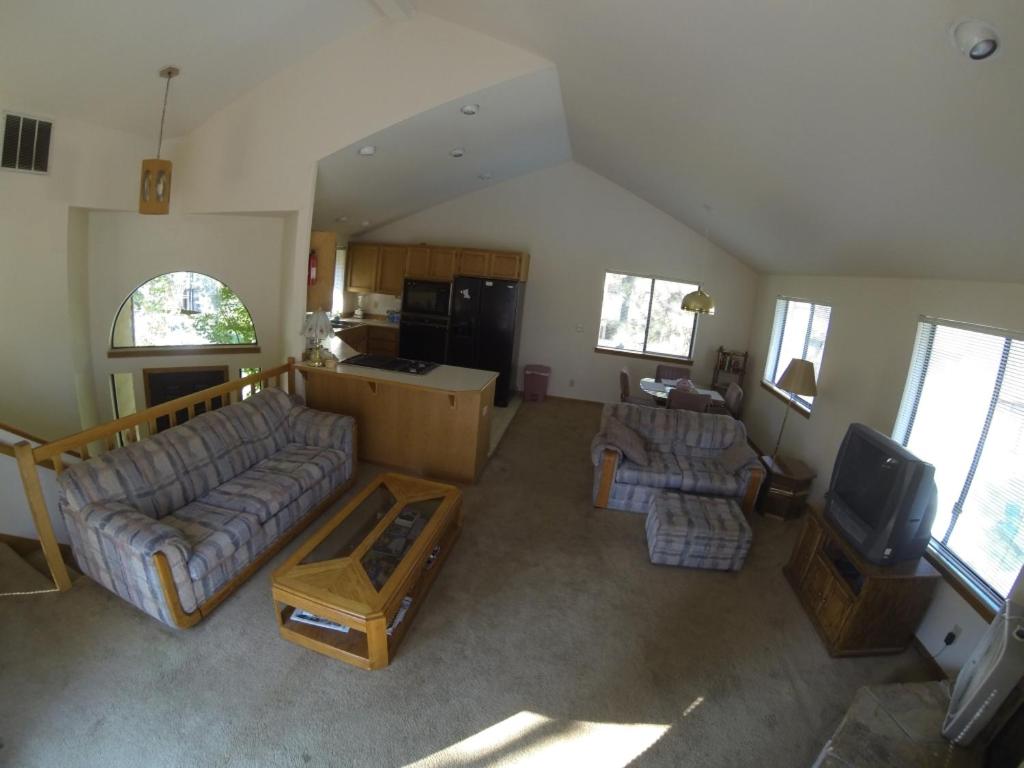 #1 Fairway Village LN view 5