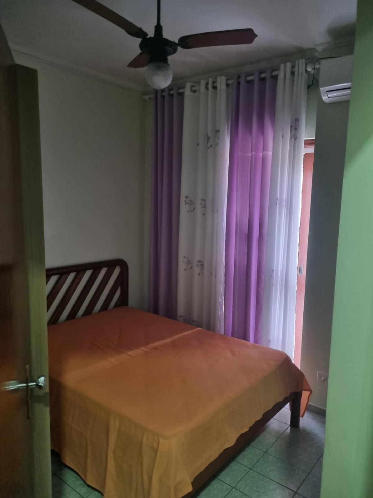Apartamento Triplex na Praia de Itaguá