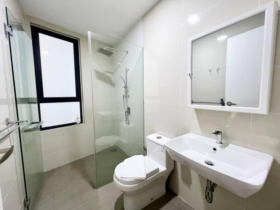 ContiNeW Pudu nr Ikea Cheras 2Br-6pax-1park-Wi-fi