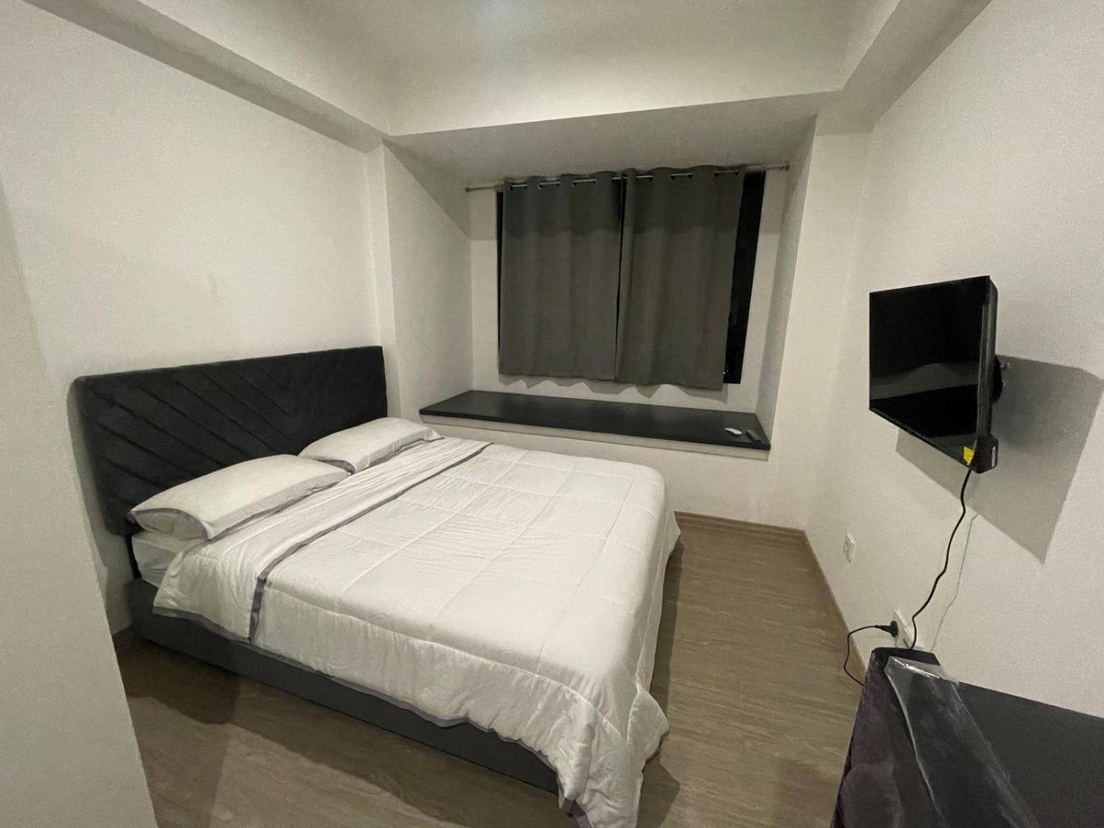 The Collins Apartment