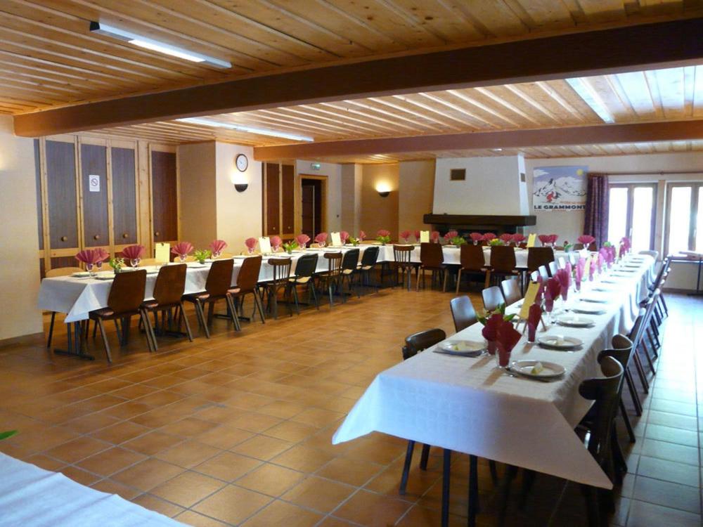 banquet hall