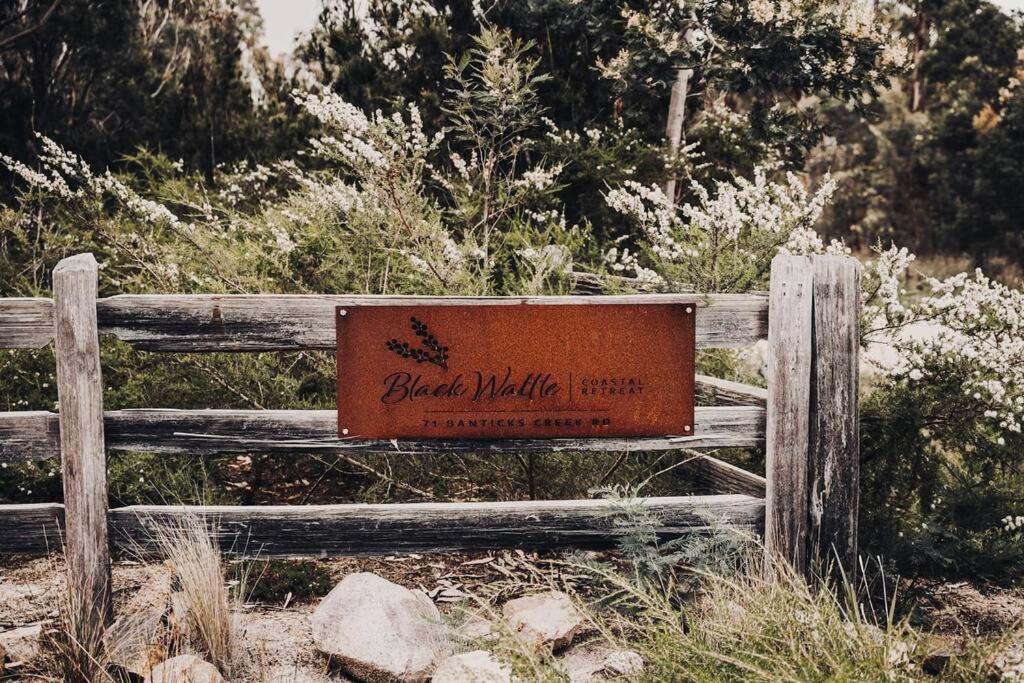Black Wattle Coastal Retreat