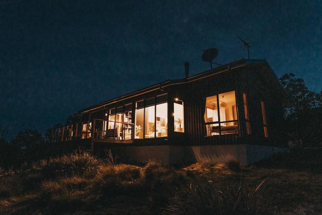 Black Wattle Coastal Retreat