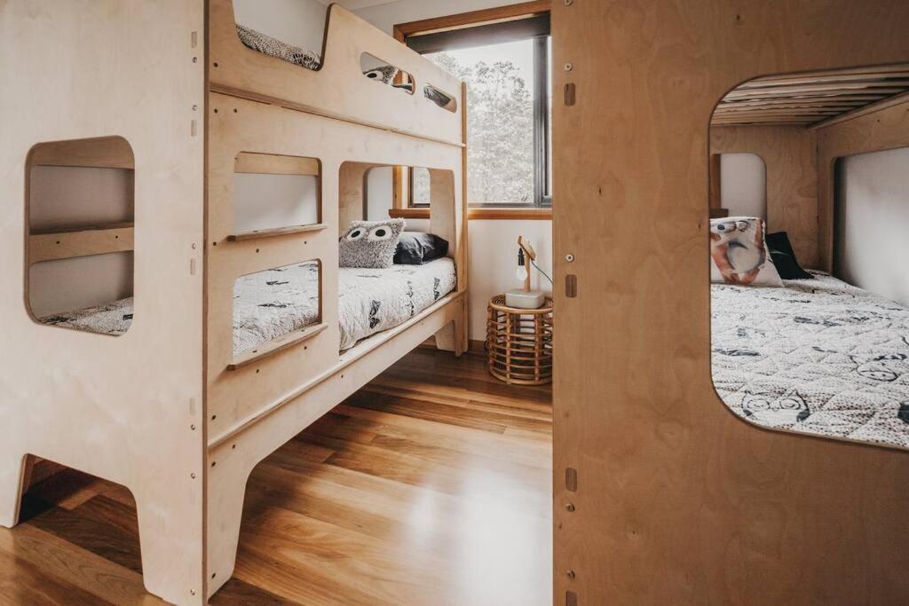 Black Wattle Coastal Retreat
