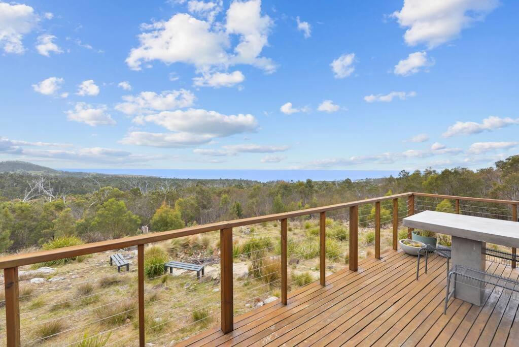 Black Wattle Coastal Retreat