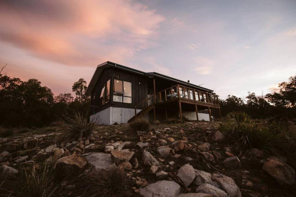 Black Wattle Coastal Retreat
