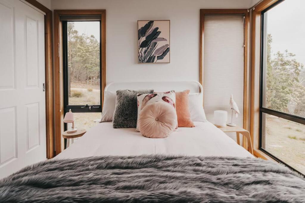 Black Wattle Coastal Retreat