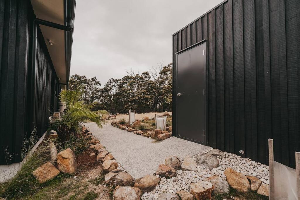Black Wattle Coastal Retreat