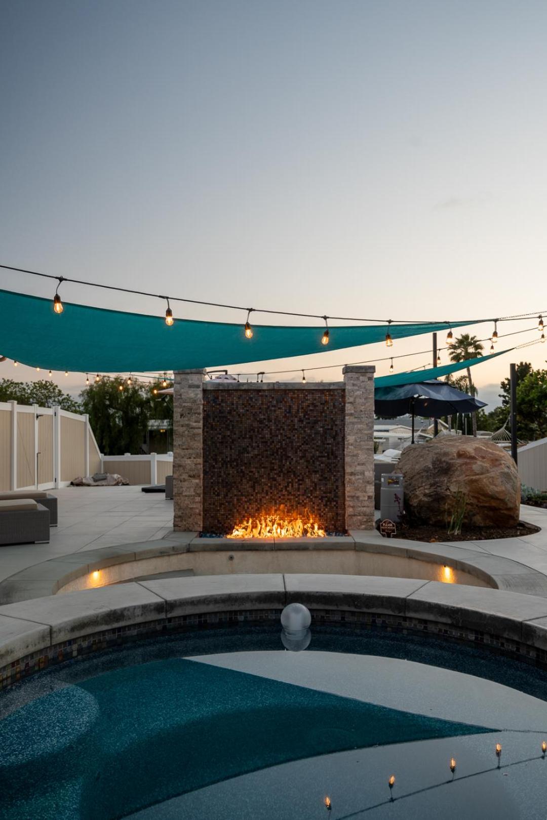 Modern Paradise of East County-4BR-Jacuzzi view 4
