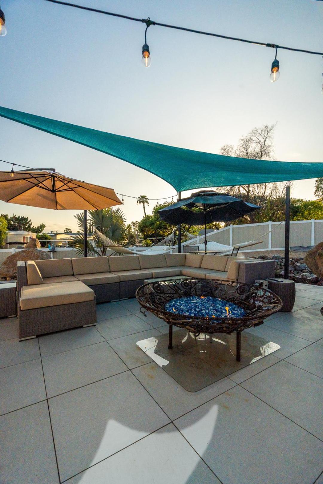 Modern Paradise of East County-4BR-Jacuzzi view 5