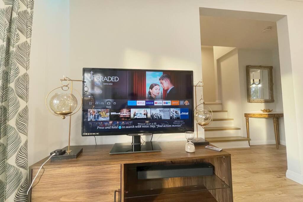 3 Bdr Bungalow in Burlington